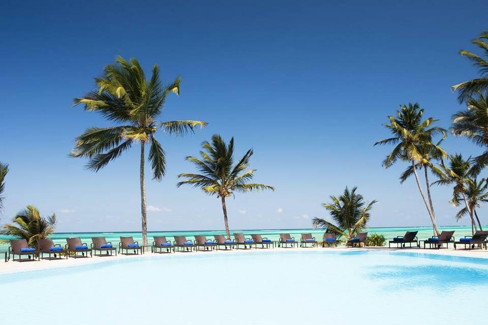 Hotel Karafuu Beach Resort ピングウェ エクステリア 写真